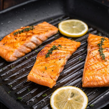 How to Maintain Peak Flavour and Texture When Cooking Frozen Seafood